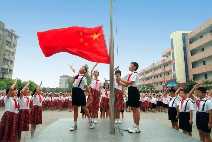 升国旗仪式小学生